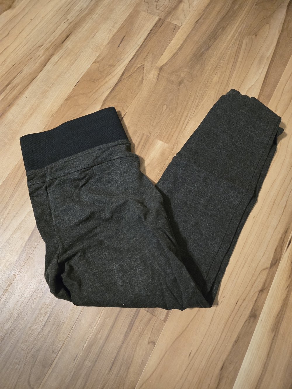 Maurices Women's Dark Gray Leggings with Black Waistband